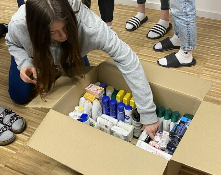 SchülerInnen bringen selbst Artikel mit Schüler*innen bringen selbst Artikel mit