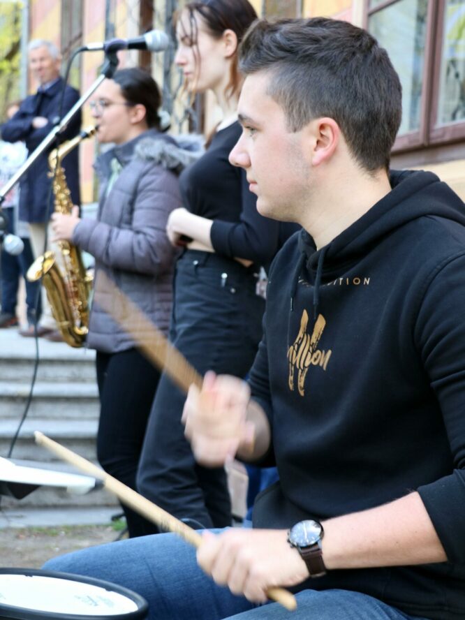 Drums Drums
