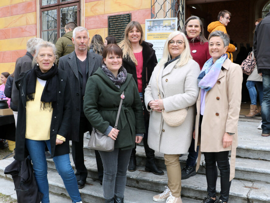 Vizebürgermeisterin Angelika Hinteregger, Monika Gaberscek vom Kulturamt, Ingrid Paulitsch vom Kulturausschuss und Gemeinderätin Andrea Penker gaben uns die Ehre Vizebürgermeisterin Angelika Hinteregger, Monika Gaberscek vom Kulturamt, Ingrid Paulitsch vom Kulturausschuss und Gemeinderätin Andrea Penker gaben uns die Ehre