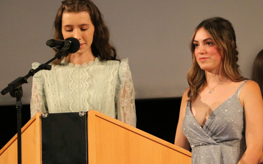 8B - Rede Melisa Pasic und Lucy Samyi 8B - Rede Melisa Pasic und Lucy Samyi