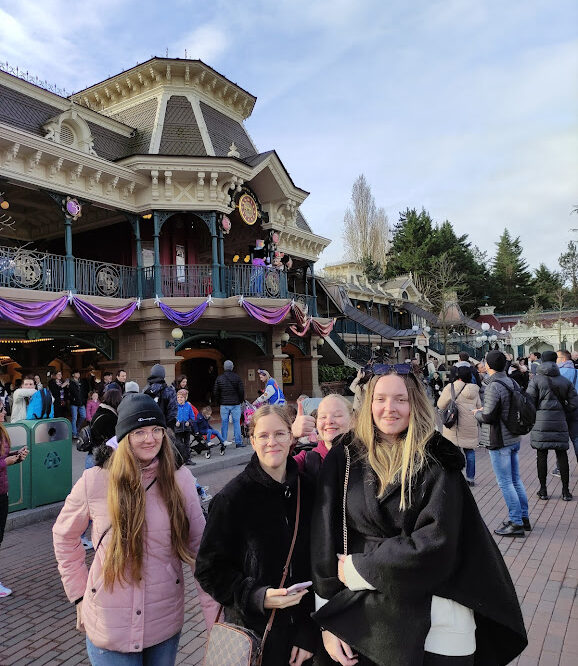 Im Disneyland 2 Im Disneyland 2