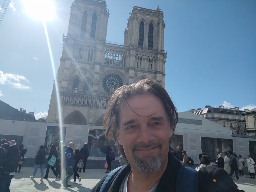 Vor Notre Dame Vor Notre Dame