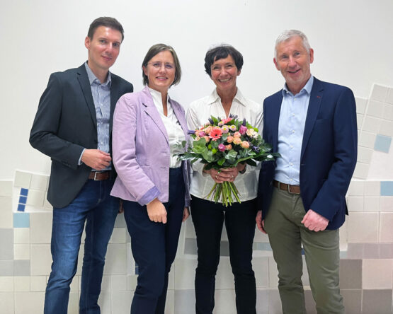 Gruppenbild mit neuem Team Gruppenbild mit neuem Team