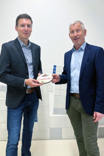 Hochlöbliche Amtsübergabe Hochlöbliche Amtsübergabe